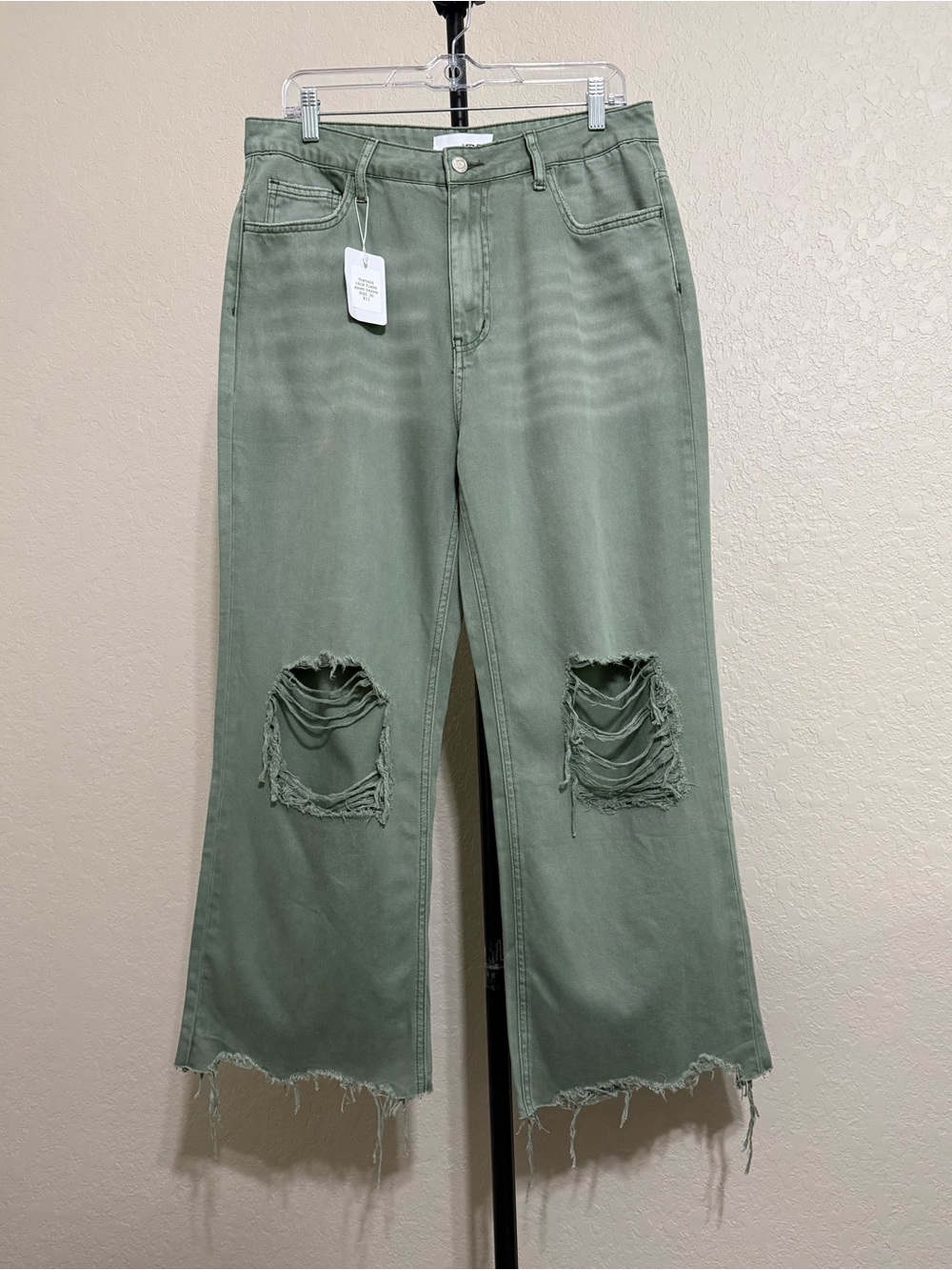 Vervet Vintage Crop Flare Distressed Jeans Army Green Size 30 NWT - Picture 2 of 10